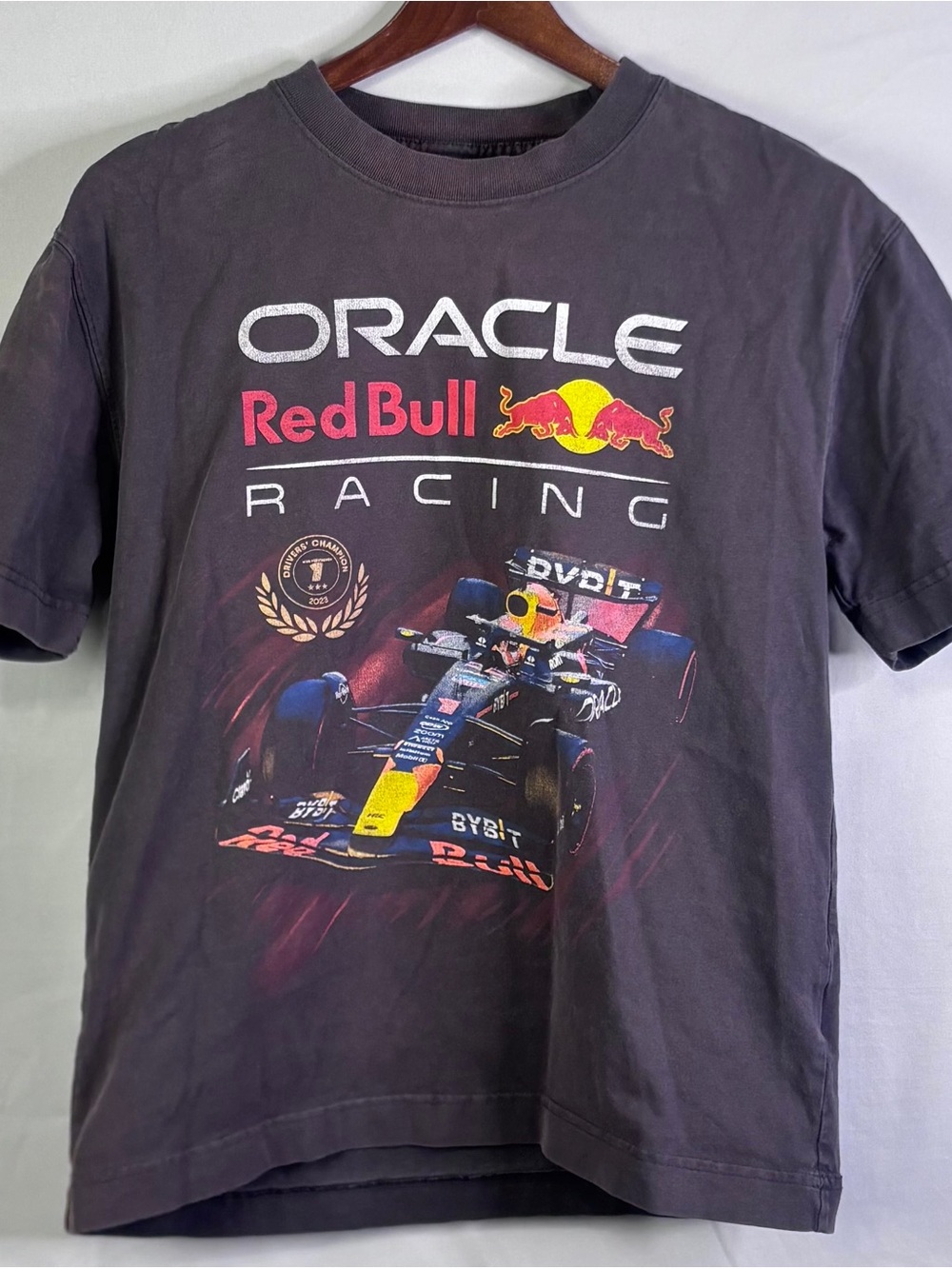 Hollister x Oracle Red Bull Racing 2023 World Champions Graphic T-Shirt - XS
